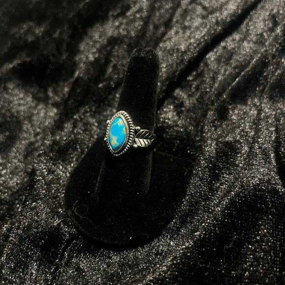 Faux turquoise Ring - Picture 1 of 2